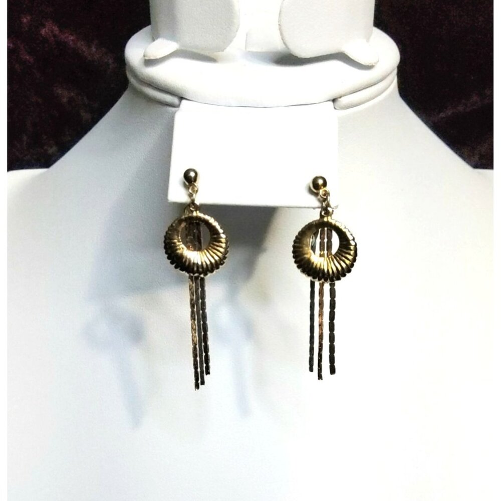 vintage gold/silver tone ribbed circle, tassel design push back earrings
